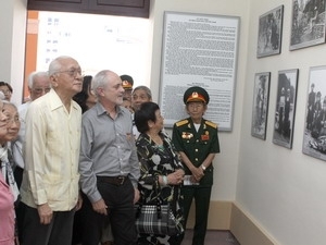 HCM-Ville Ouverture de l exposition Wilfred Burchett et le Vietnam